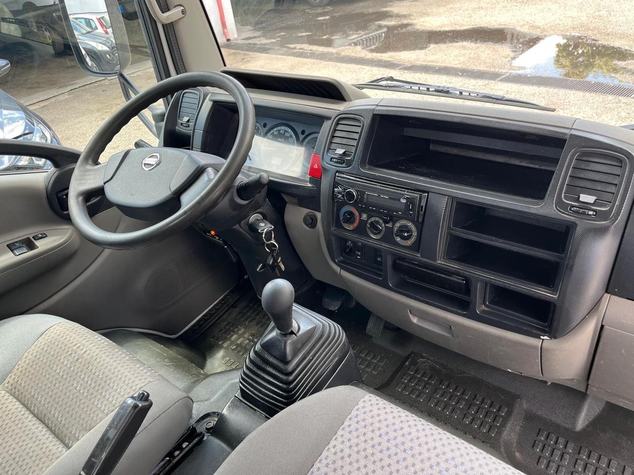 Nissan cabstar NT400 35.13/25 cass/gru-2011