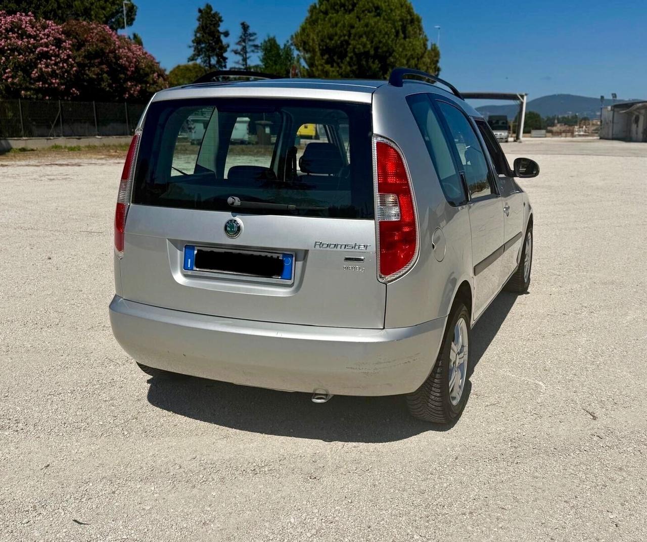 Skoda roomster 1.4 Bifuel benzina GPL neopatentati