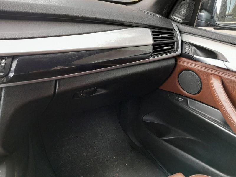 BMW X5 xDrive 40d 7 POSTI