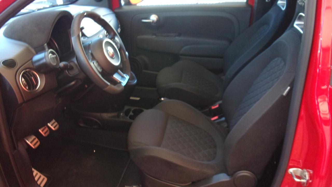 Abarth 695 1.4 Turbo T-Jet 180 CV