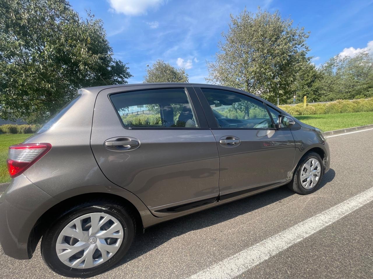 Toyota Yaris 1.0 5 porte Business