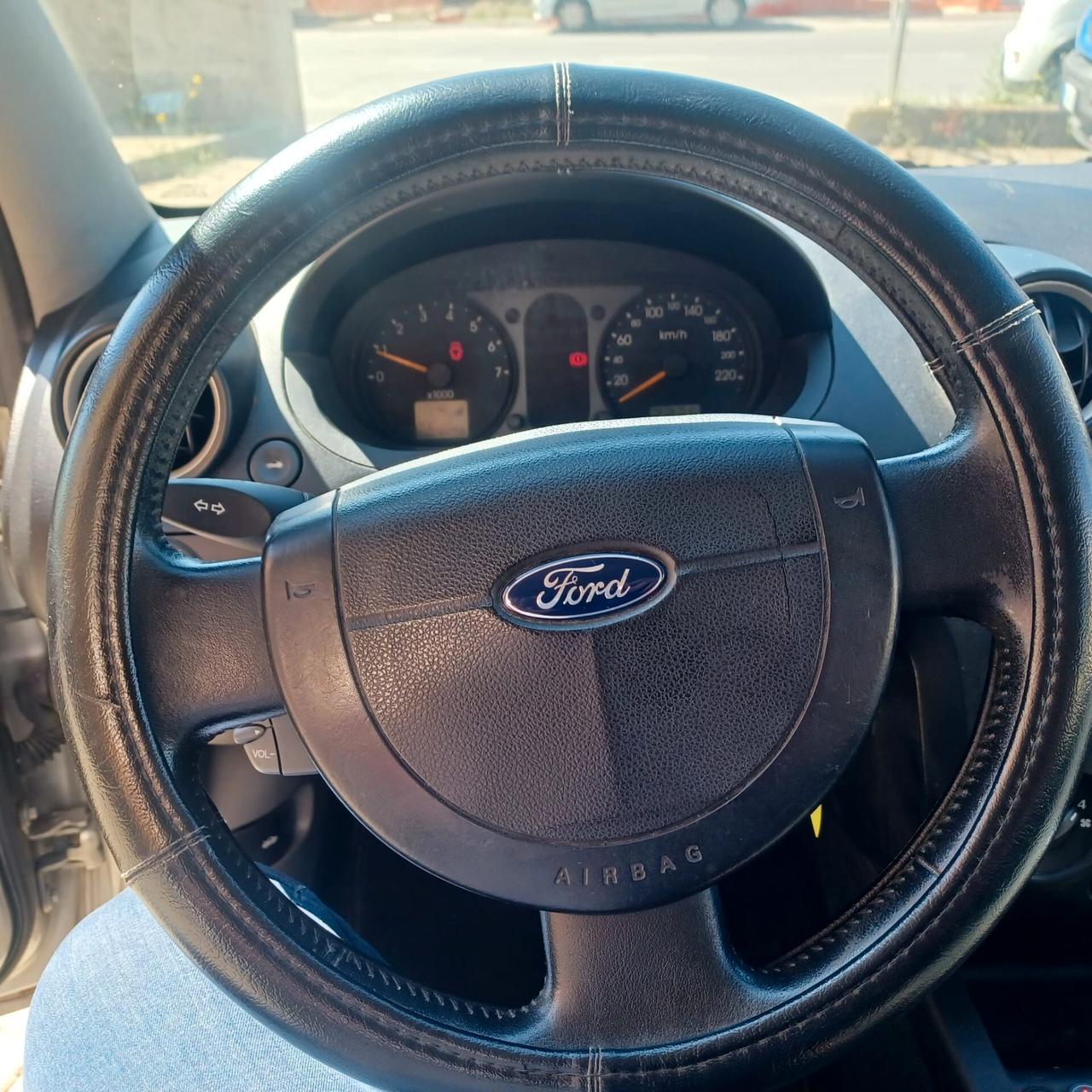 FIESTA 1.4 GPL NEOPATENTATI BEN CONSERVATA