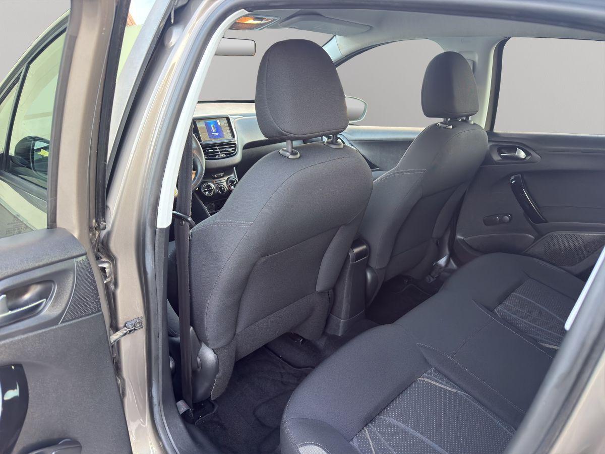 PEUGEOT - 208 - 1.4 HDi 68 CV 5p. Allure