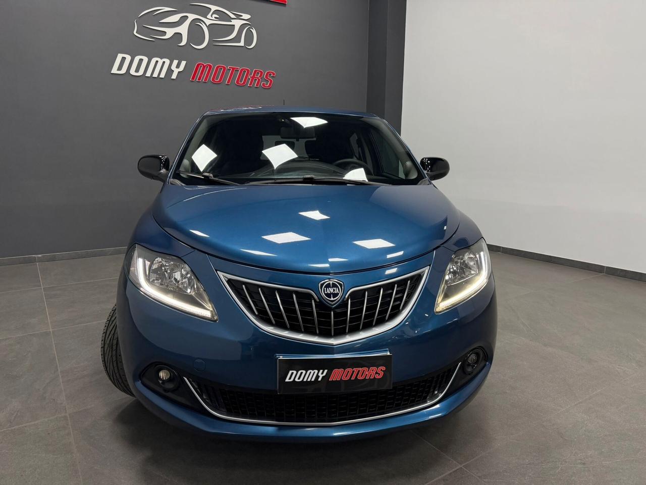 Lancia Ypsilon 1.0 FireFly 5 porte S&S Hybrid Ecochic Silver