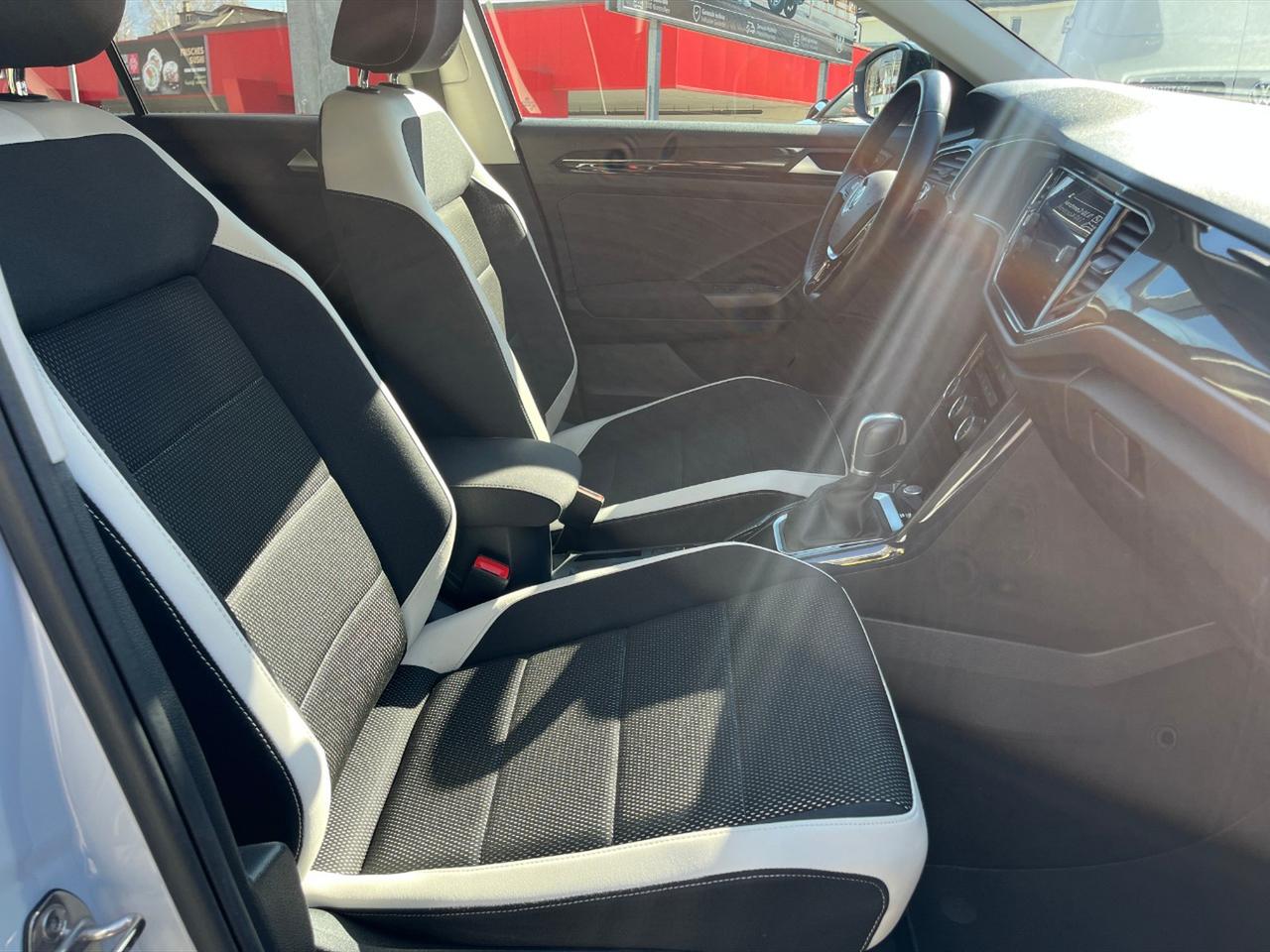 Volkswagen T-Roc 1.5 tsi advanced dsg