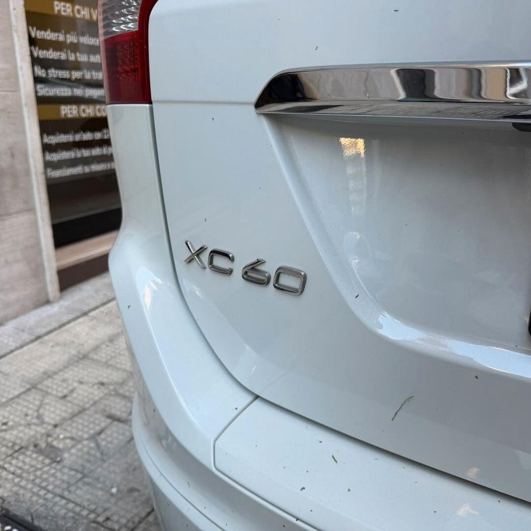 Volvo XC60 - 181CV