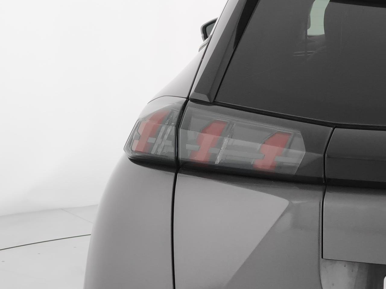 Peugeot 2008 1.2 puretech Allure 130cv