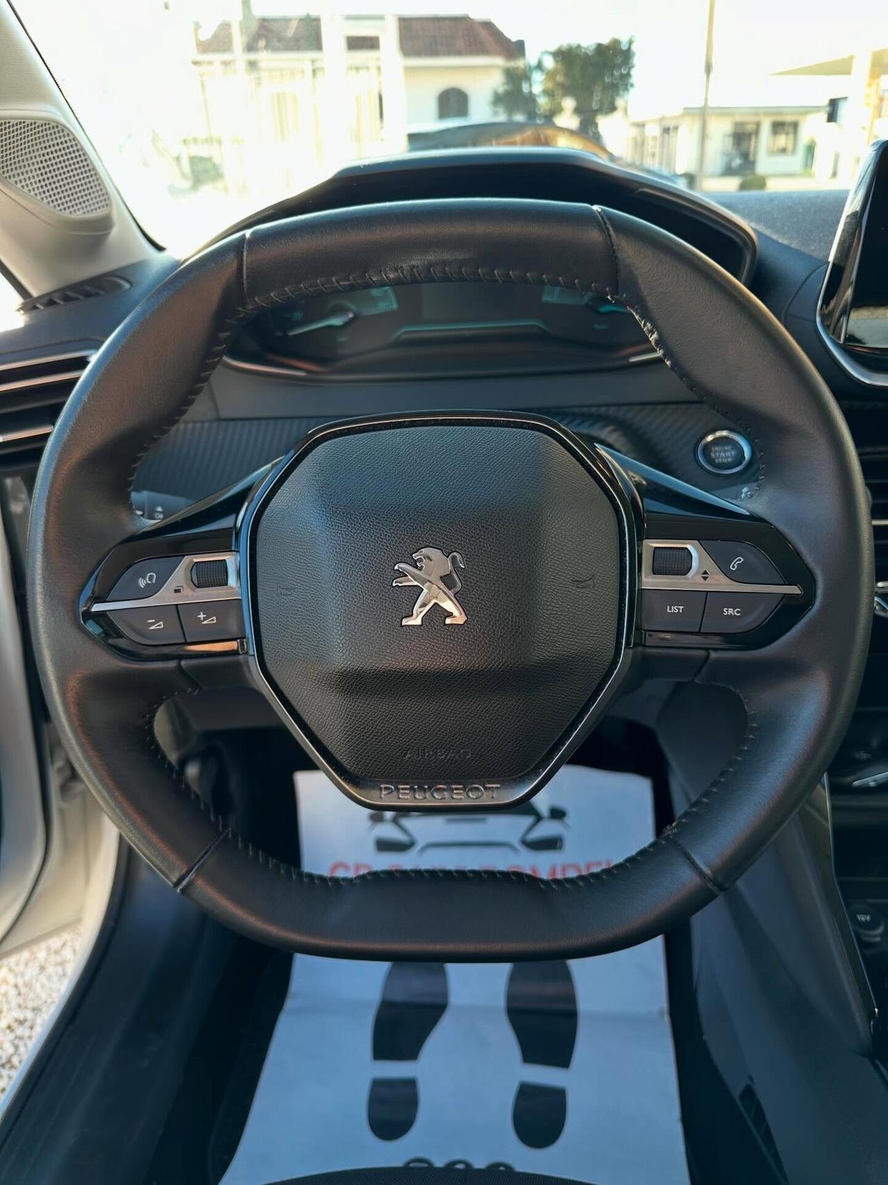 Peugeot 208 motore elettrico 136 CV 5 porte GT