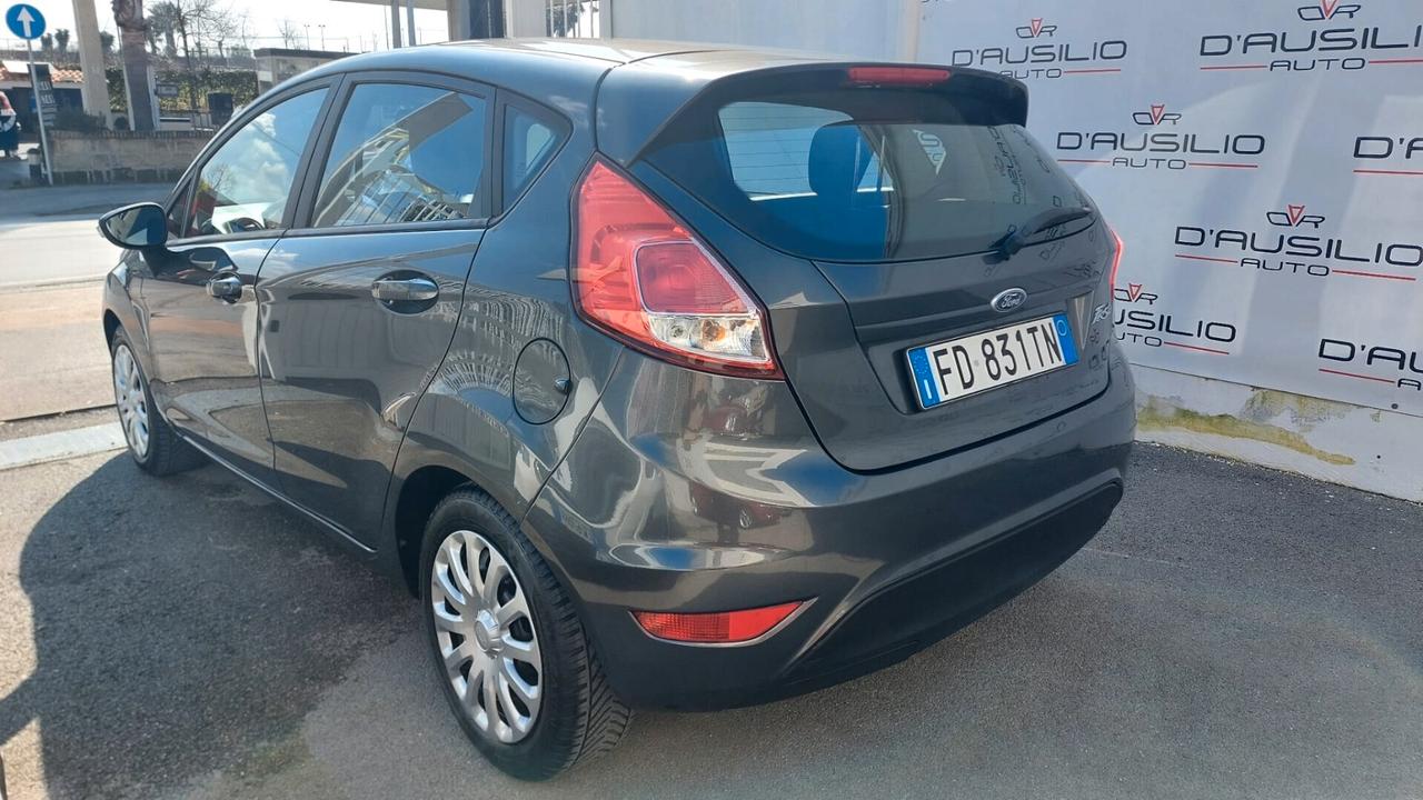 Ford Fiesta 1.5 TDCi 75CV 5 porte Black & White Edition - 2016