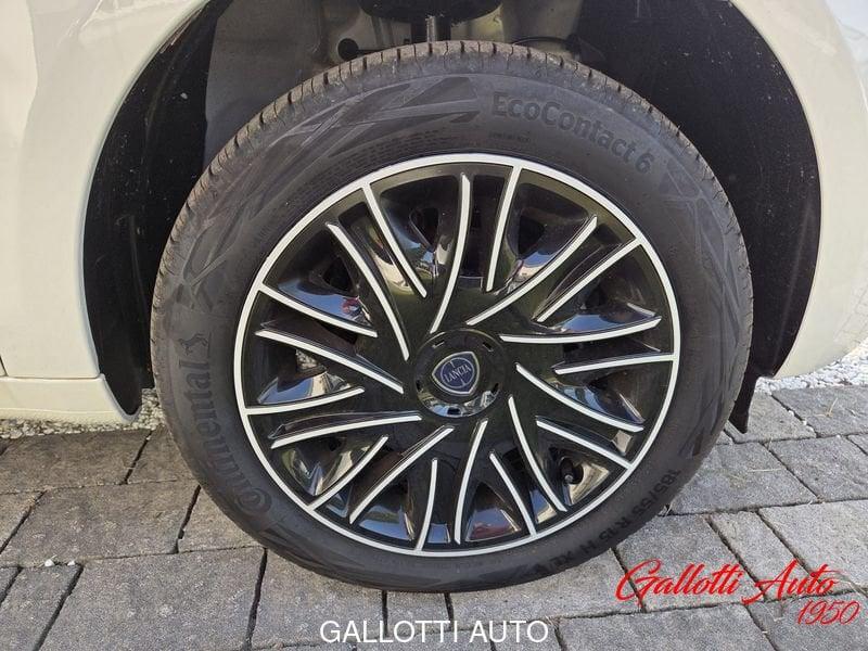 Lancia Ypsilon 1.0 FireFly S&S Hybrid Oro-NESSUN OBBL. FIN.