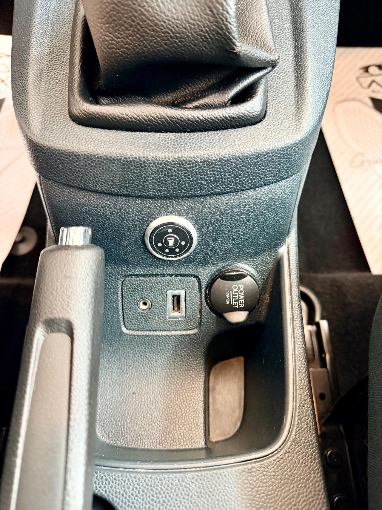 Ford Fiesta 1.4Benz/GPL 97cv - Neopat