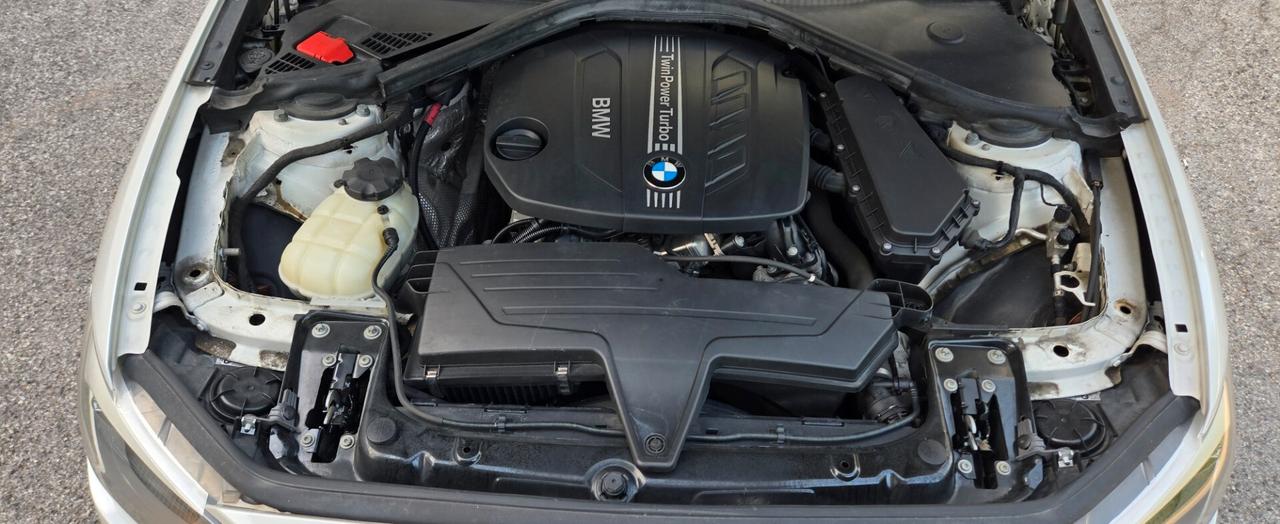 Bmw 118 118d 5p. Urban
