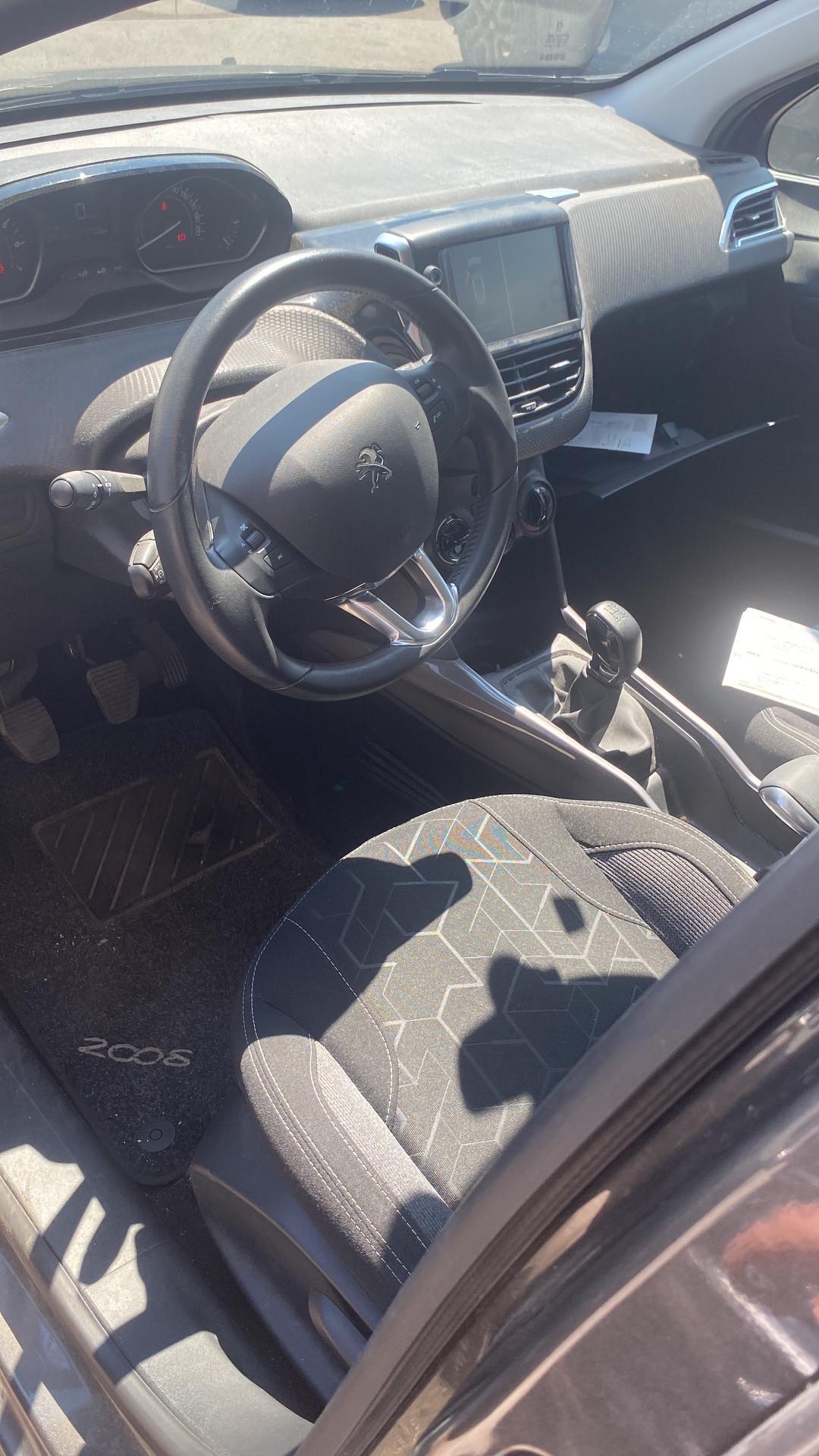 Peugeot 2008 PureTech 82 S&S Allure