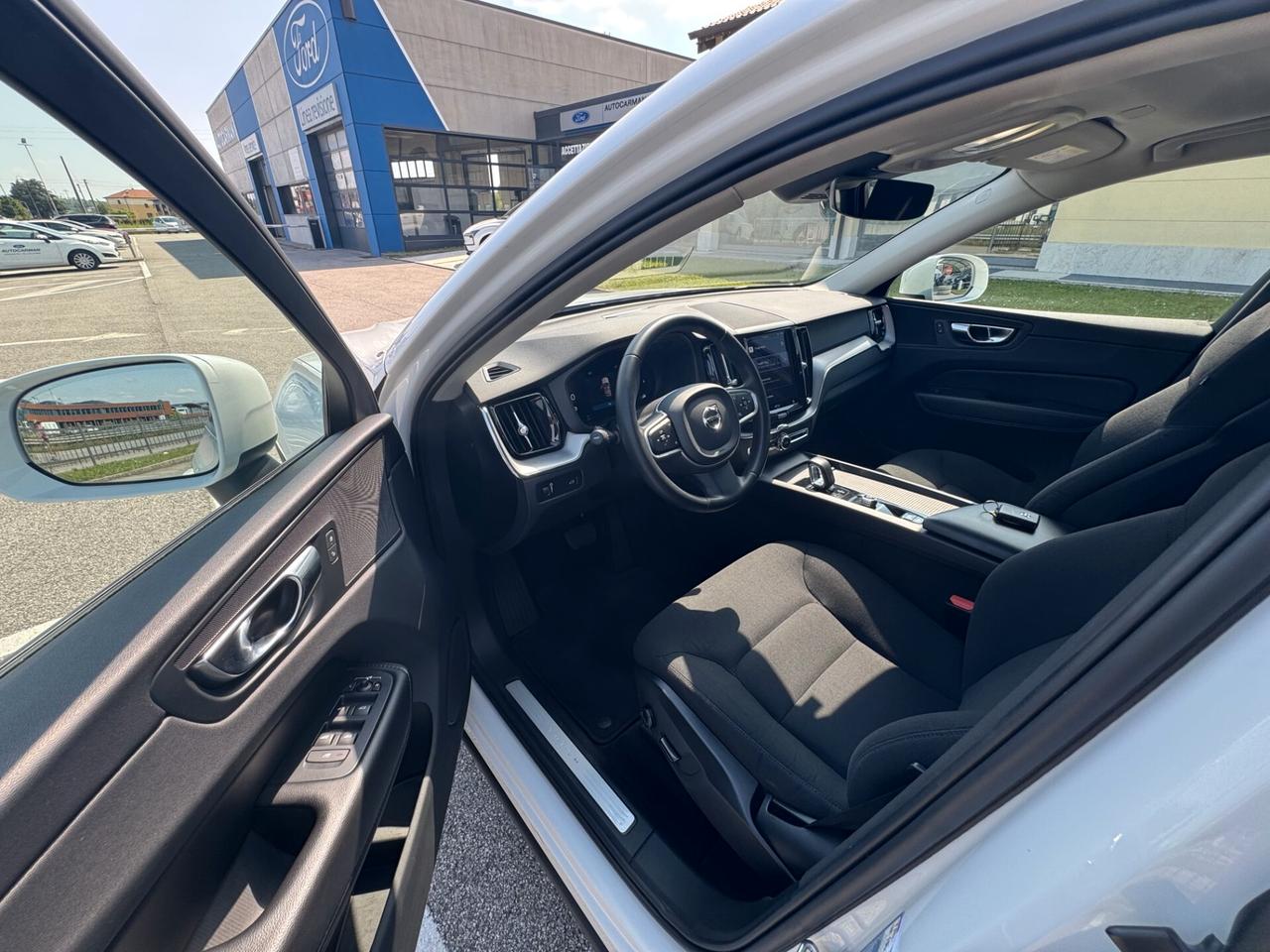 Volvo XC60 B4 AWD (Diesel/Hybrid) Business