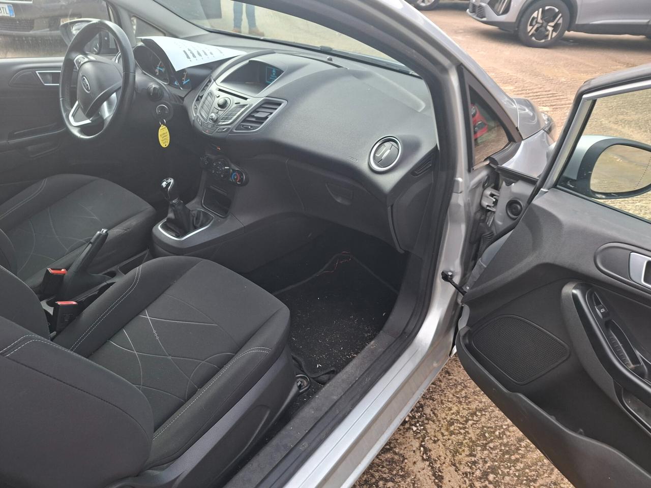 Ford Fiesta 1.5 TDCi 75CV 5 porte