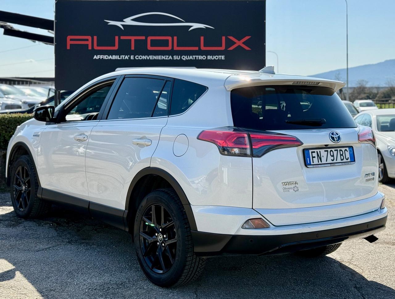 Toyota RAV 4 2.5 Hybrid 2WD 155CV 2018