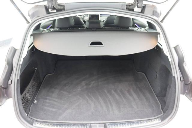 MERCEDES-BENZ C 200 d Mild hybrid S.W. Avantgarde N1 Autocarro