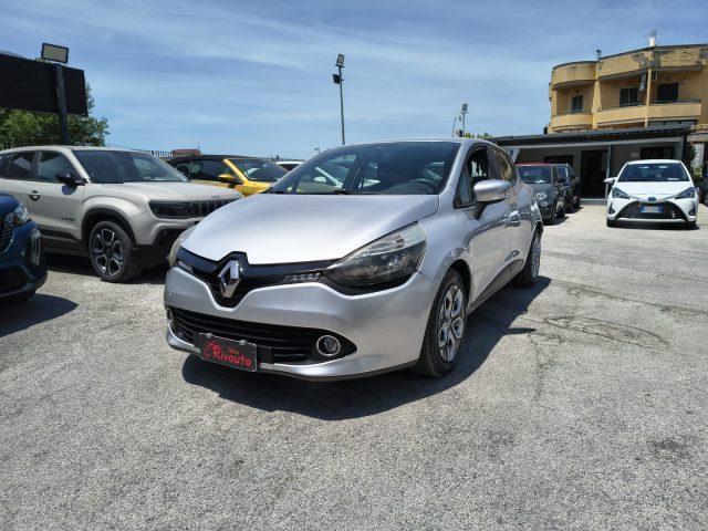 RENAULT Clio 1.2 75CV 5 porte Costume National