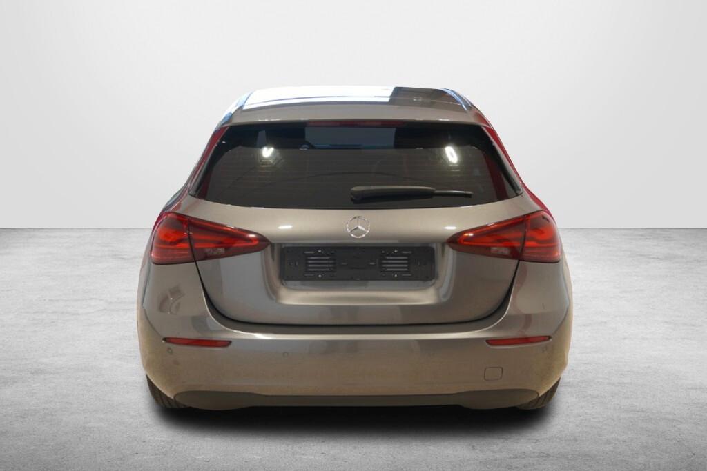 MERCEDES-BENZ A 180D NEW 115CV AUTOMATIC BUSINESS LINE ( FARI LED - CRUISE - PELLE - NAVI PREMIUM - PARK ASSIST - TELECAMERA POST. )