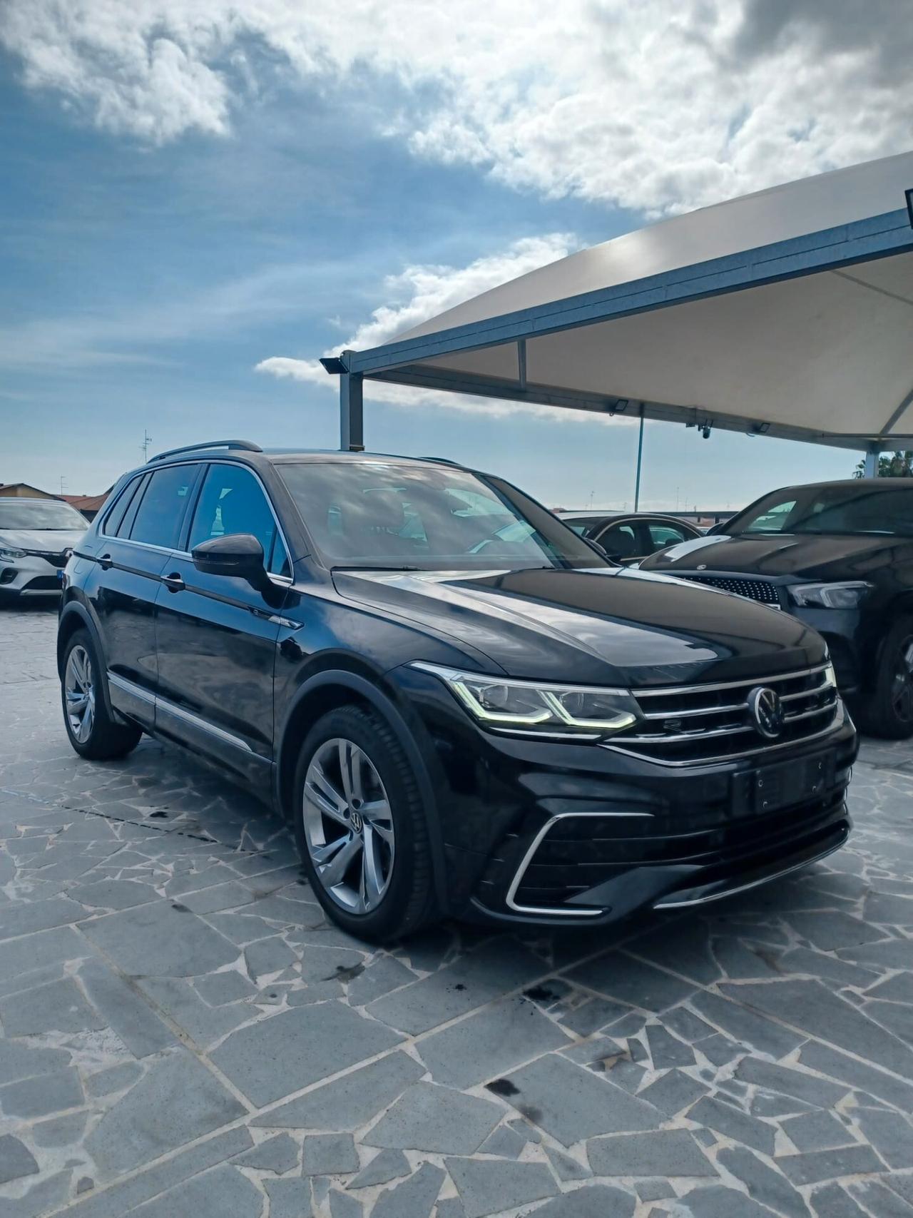 Volkswagen Tiguan 2.0 TDI 150 CV SCR DSG R-Line