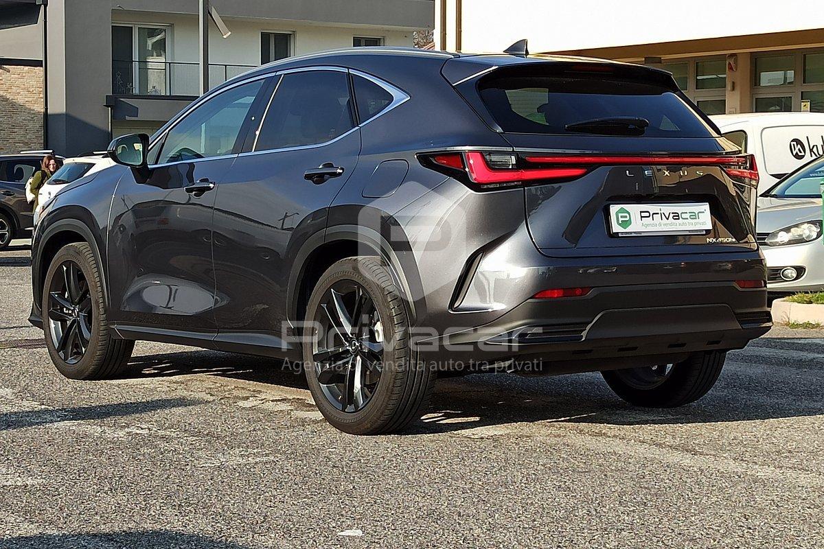 LEXUS NX 450h Plug-in 4WD Premium +