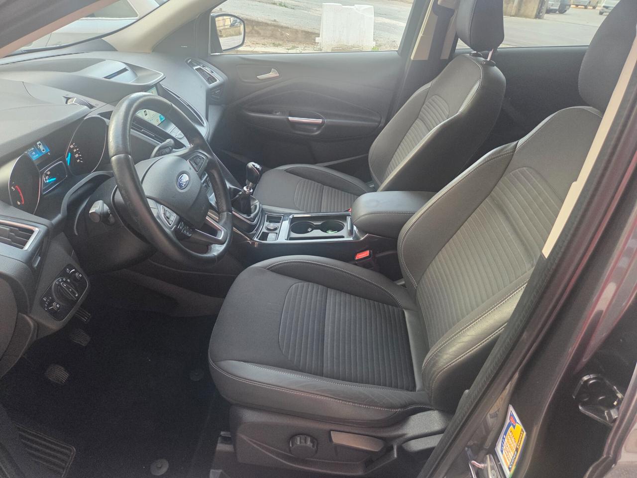 FORD KUGA TITANIUM NAVIG TELECAMERA KM CERTIF