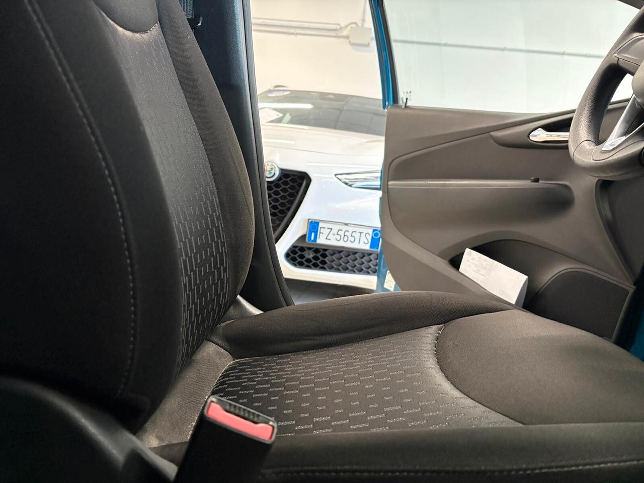 Opel Karl ROCKS 1.0 73 CV 5MT 45000 KM