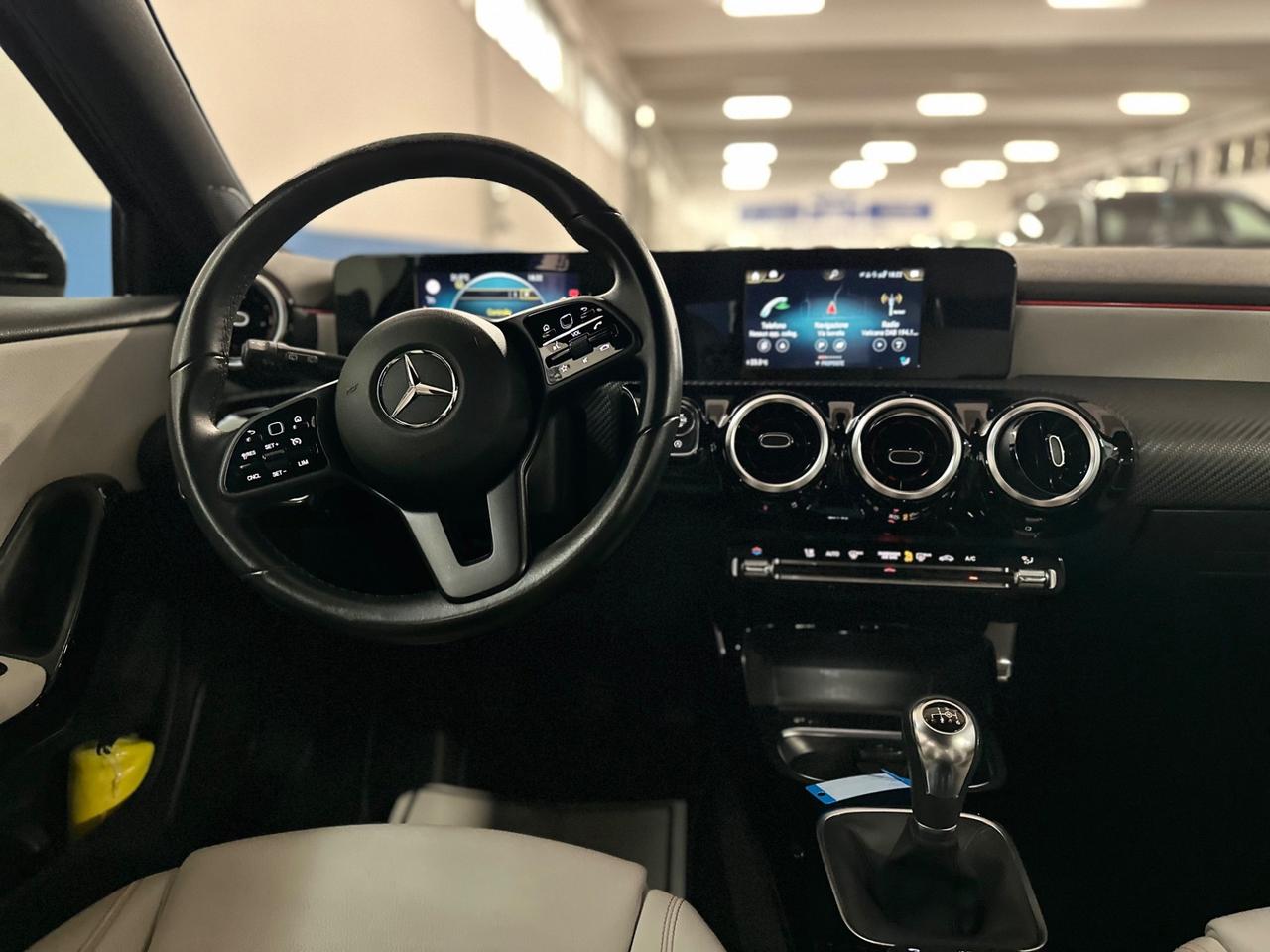 Mercedes-benz A 180 d Automatic Premium/2021/okneopatentati