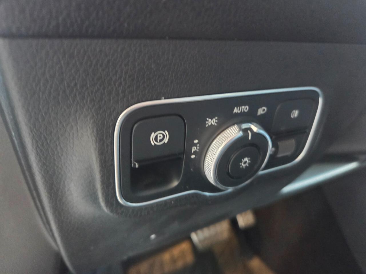 Mercedes-benz GLB 200 d Automatic Premium