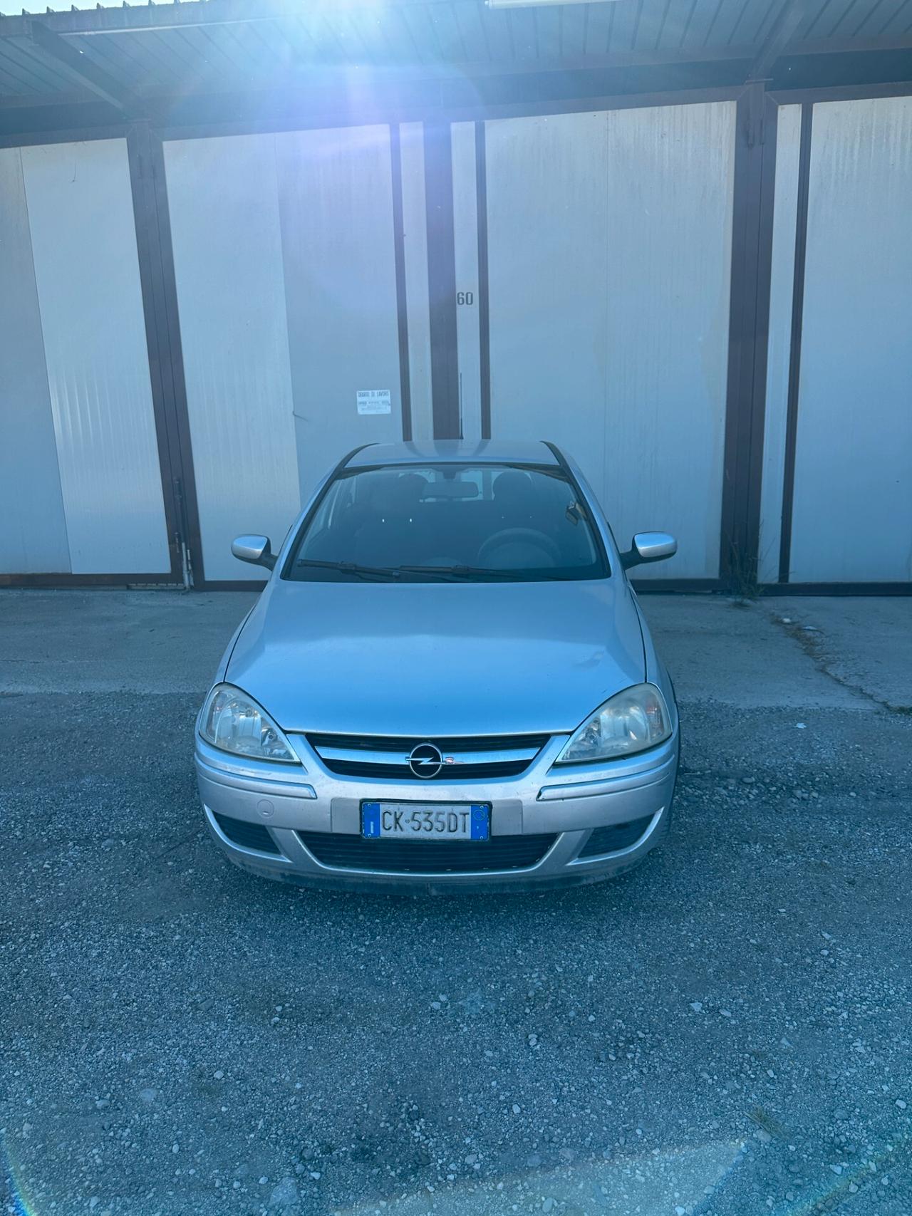 Opel Corsa 1.2i 16V cat 3 porte Sport