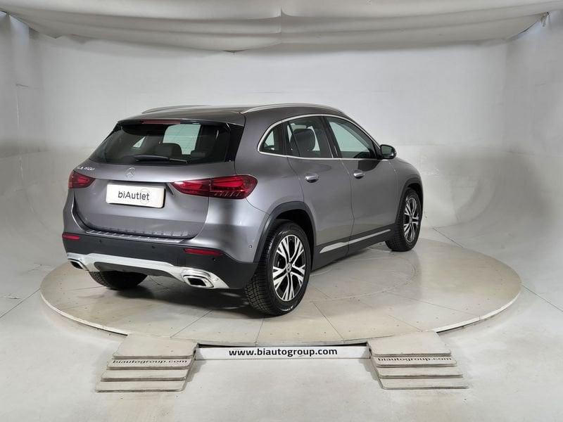 Mercedes-Benz GLA GLA-H247 2023 200 d Progressive Advanced auto