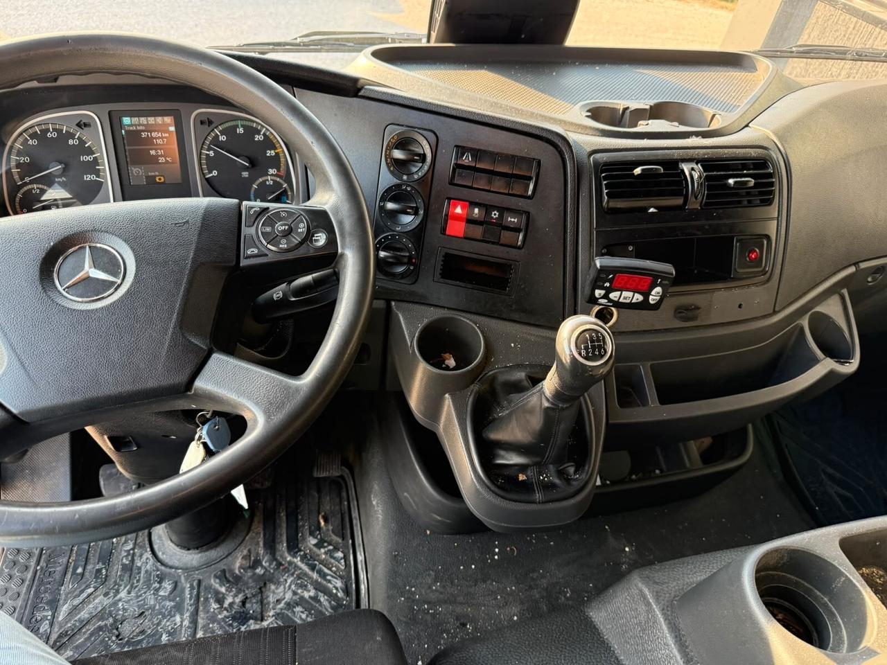 Mercedes Benz Atego 821 isotermico con frigo -20°C