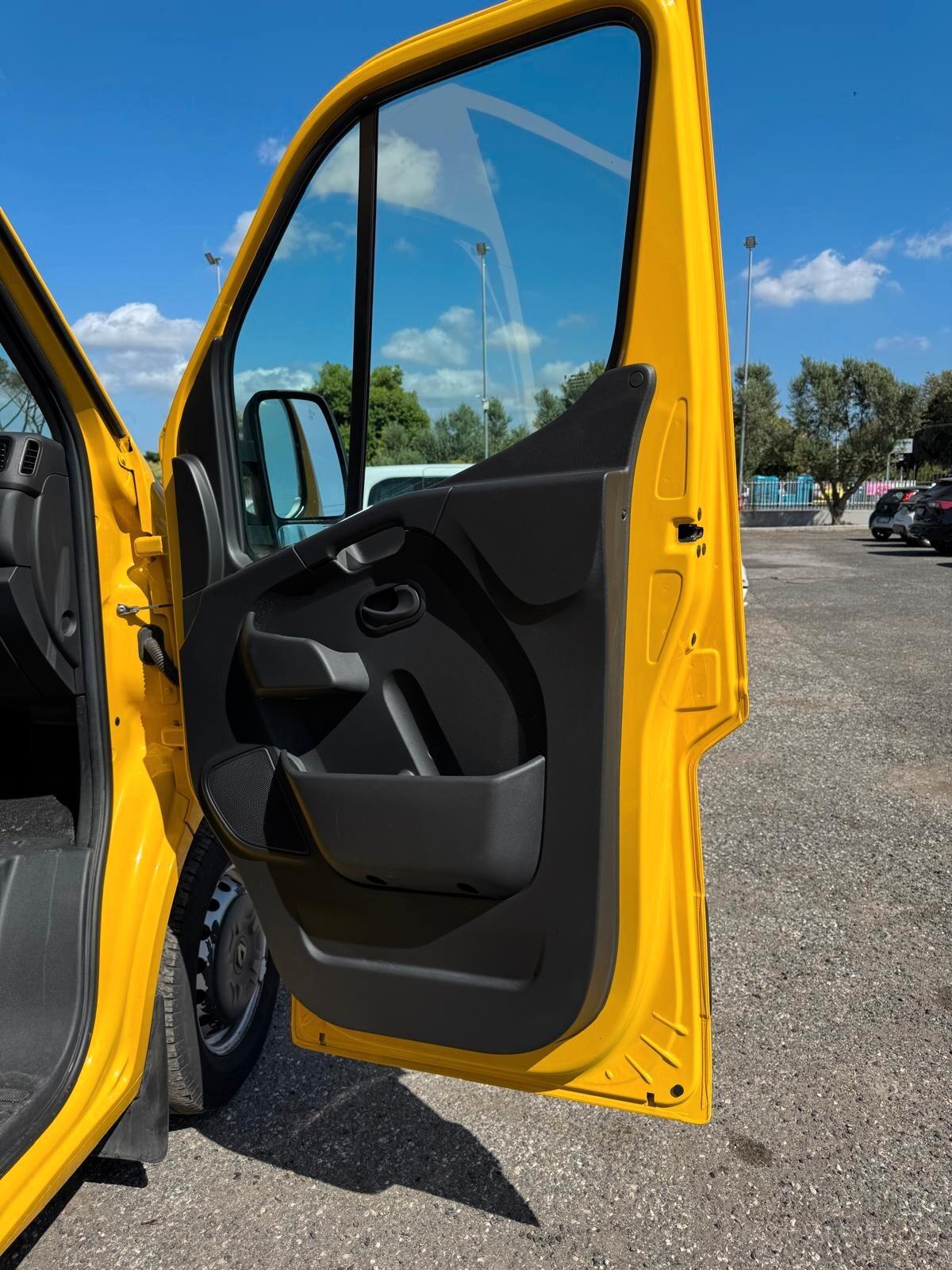 RENAULT Master T28 2.3 dCi 135 L2 H2 Furgone Ice Plus