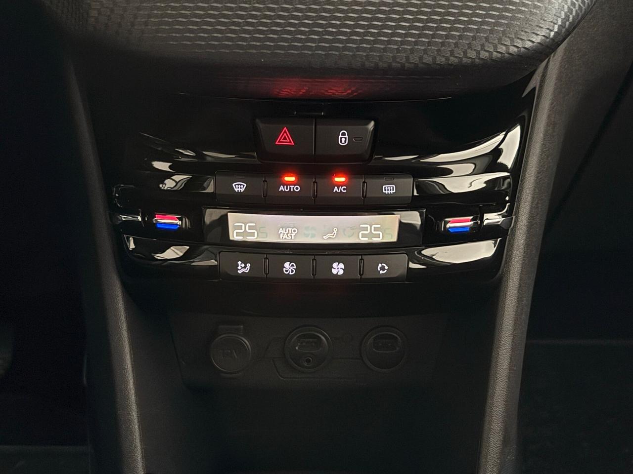 Peugeot 2008 1.6 VTi 120CV Allure