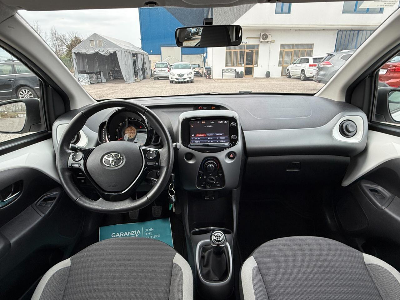 Toyota Aygo 1.0 VVT-i 72 CV 5 porte x-business