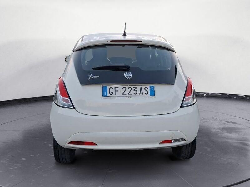 Lancia Ypsilon Ypsilon 1.2 69 CV 5 porte Silver