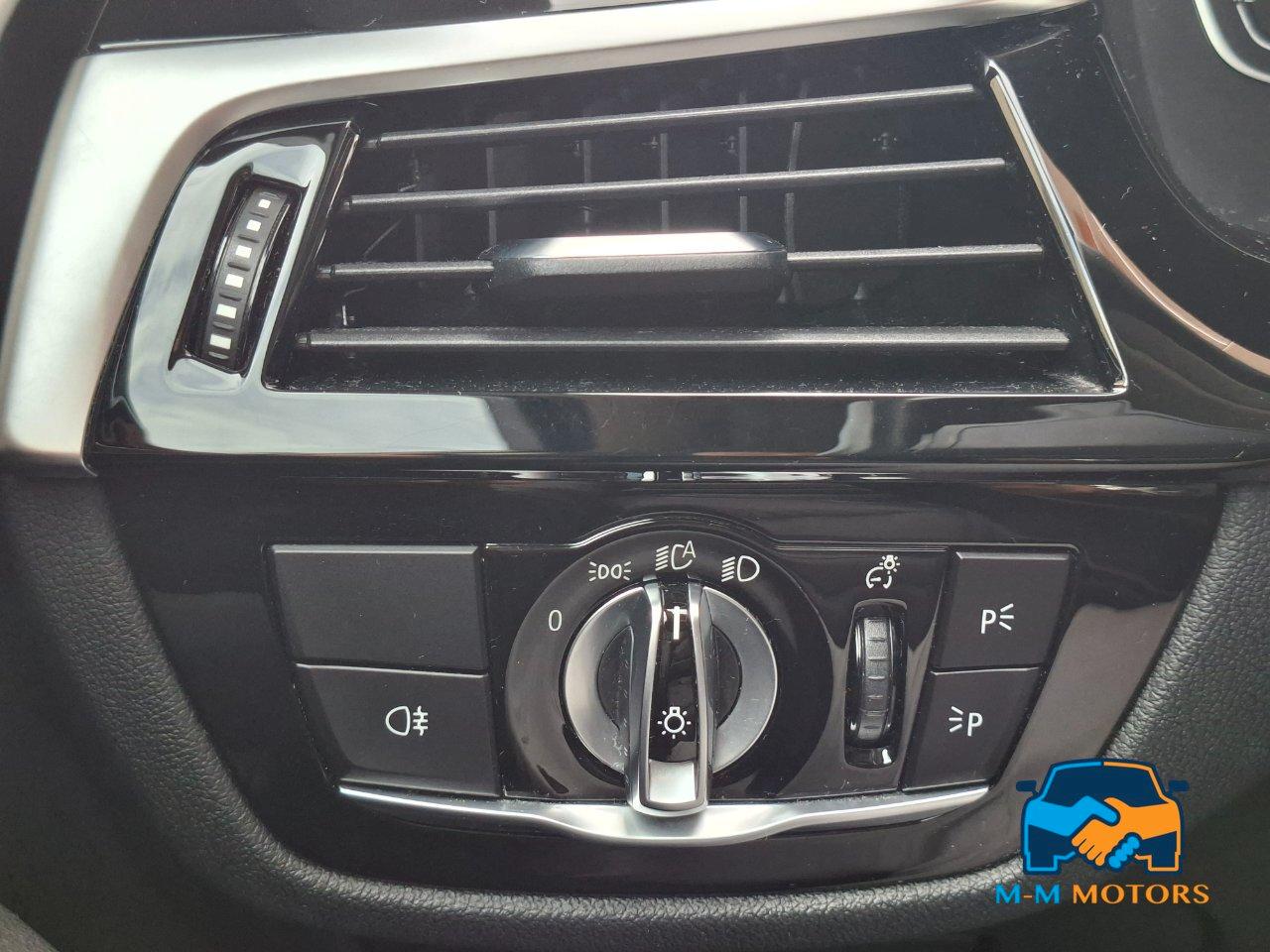 BMW 520 d Touring Luxury doppio treno di gomme