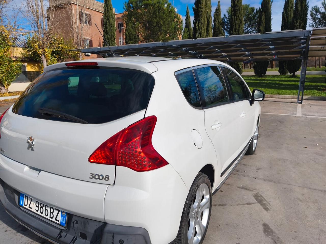 Peugeot 3008 1.6 HDi 110CV Outdoor