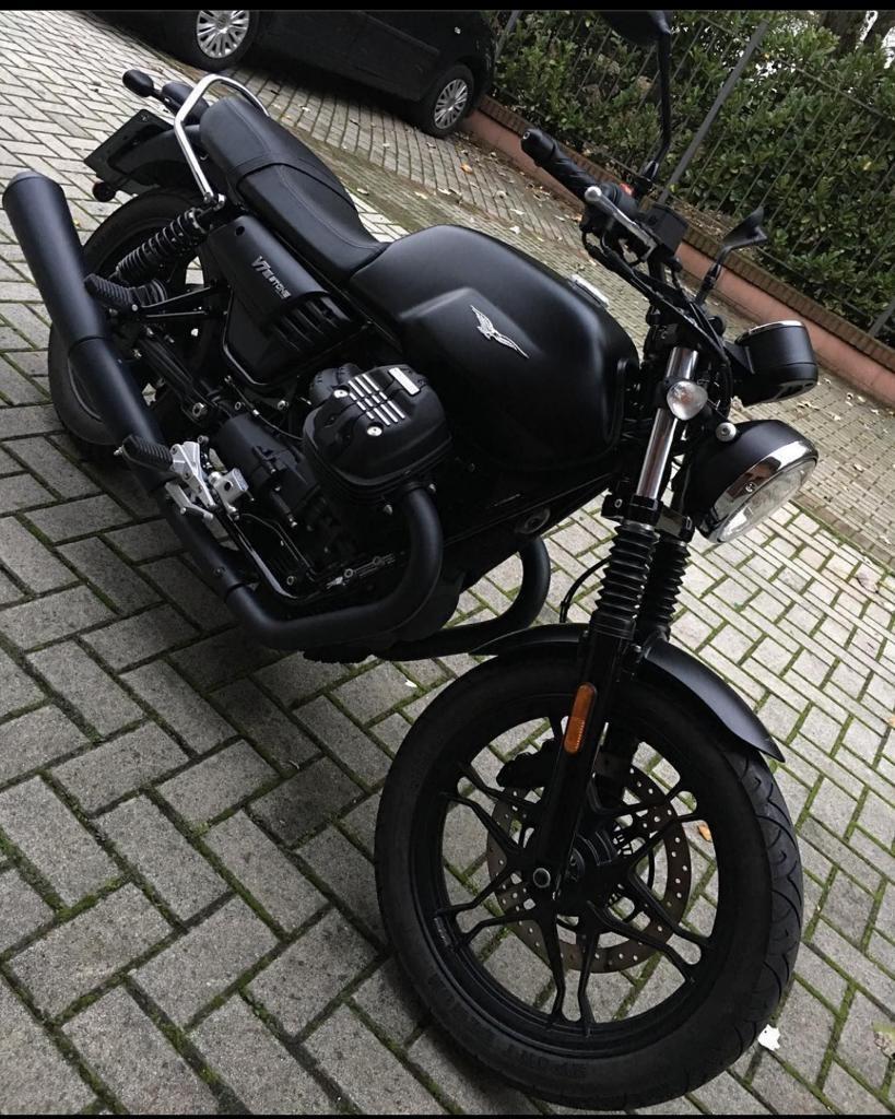 Moto Guzzi V7 III