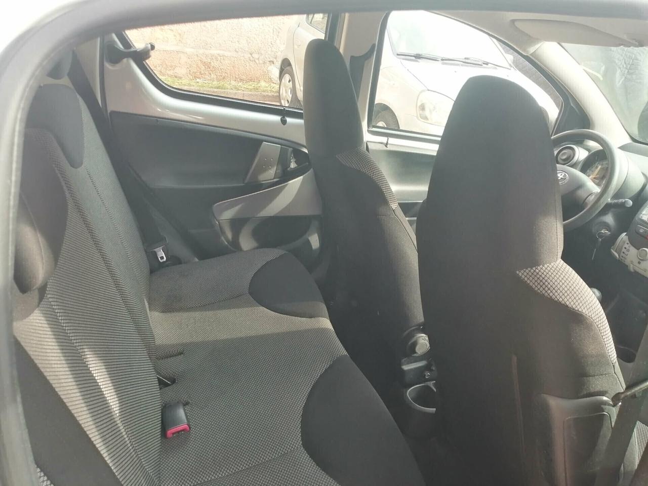 TOYOTA AYGO 1.0 68CV 2015 EURO 5 FULL BENZINA