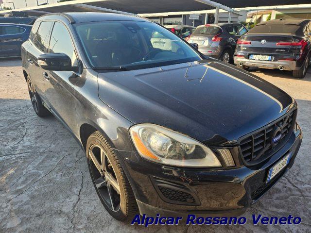 VOLVO XC60 D3 AWD Momentum
