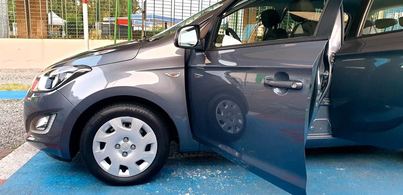 HYUNDAI IX20 1.2 BENZINA 49 MILA KM. OK NEOPATENTATI