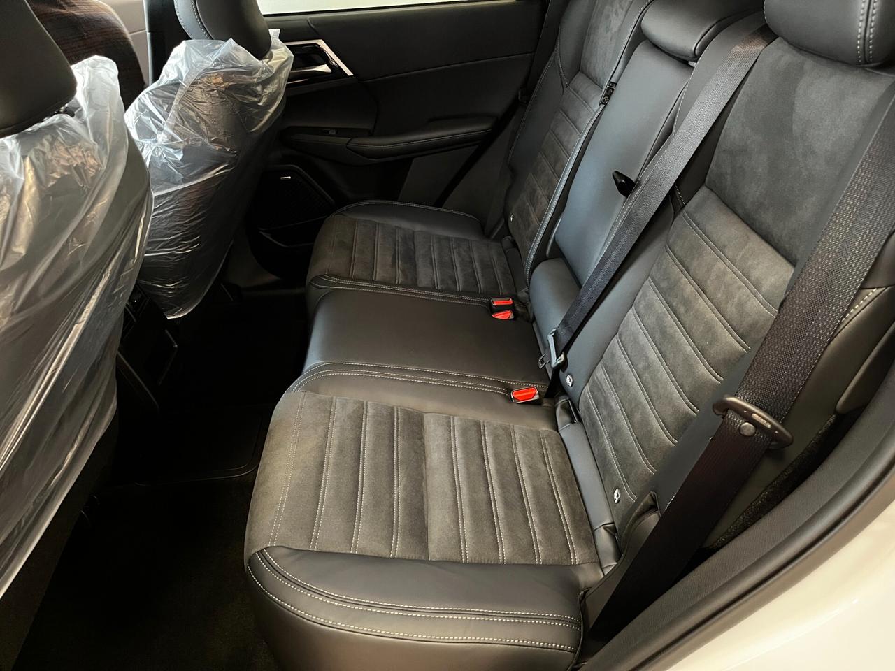 Mitsubishi Outlander 2.4 Phev Plug-in