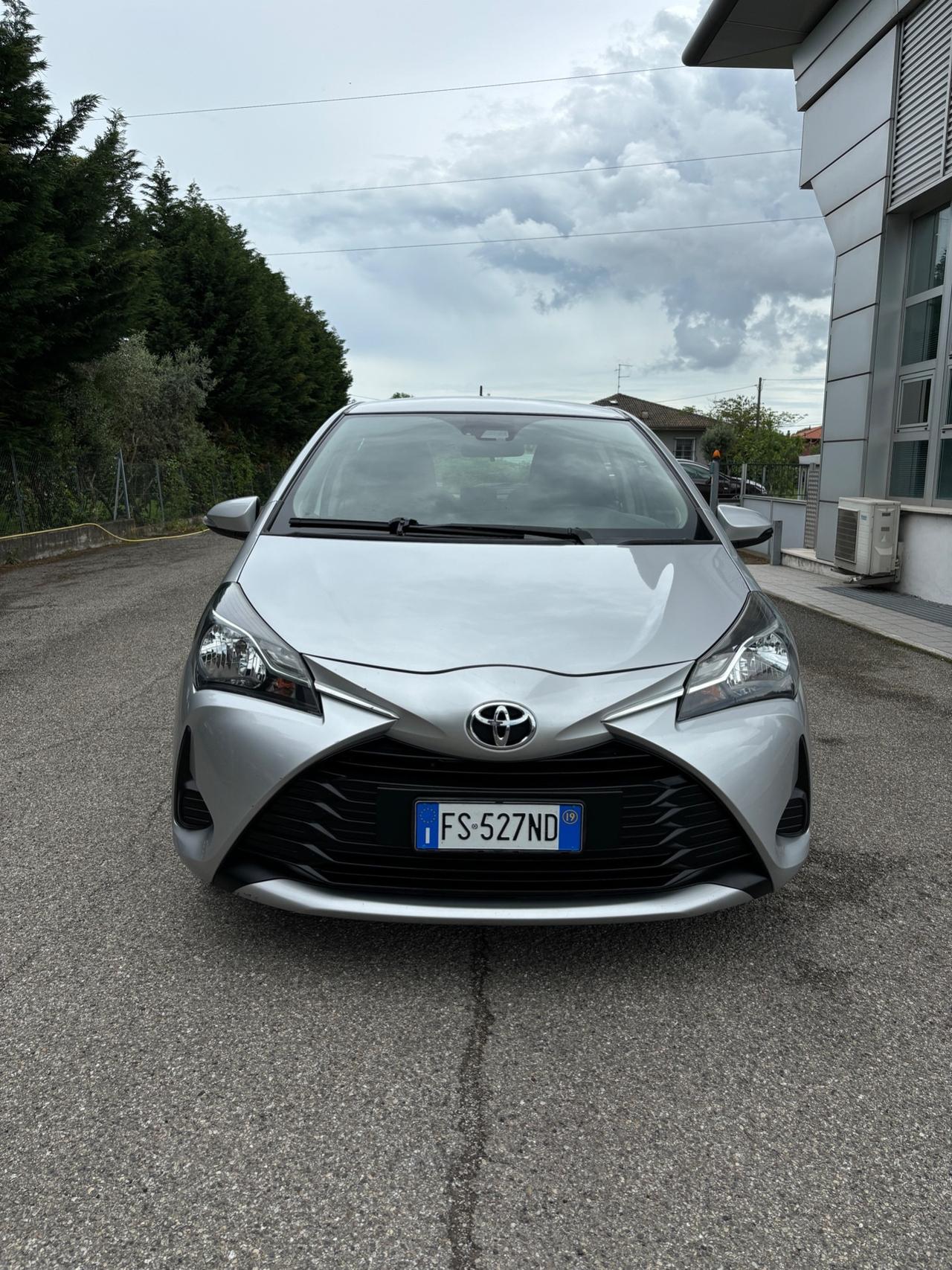Toyota Yaris 1.0 72 CV 5 porte Cool GPL - 2019