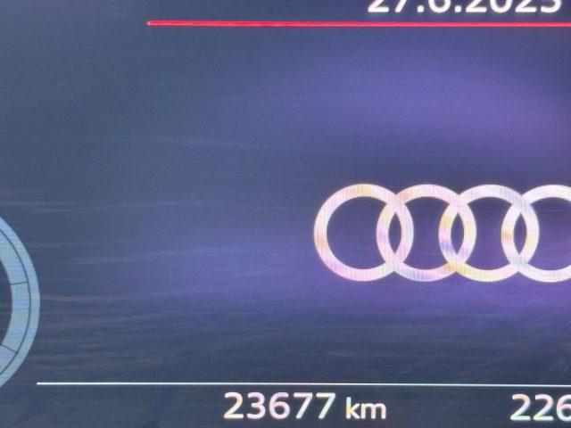 AUDI Q3 35 TDI S tronic Business Advanced