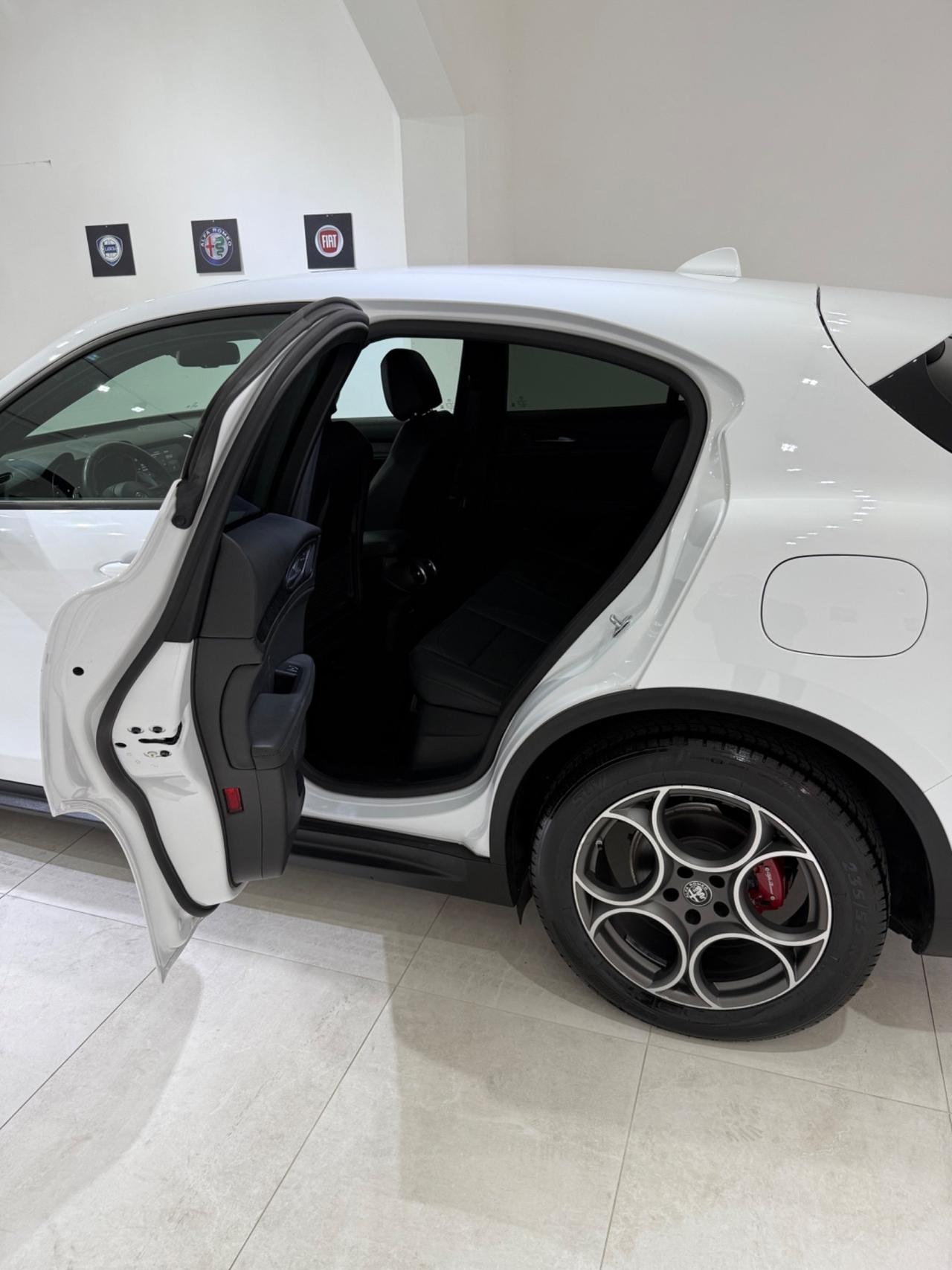 ALFA ROMEO STELVIO Q4 210CV ALLESTIMENTO SPRINT
