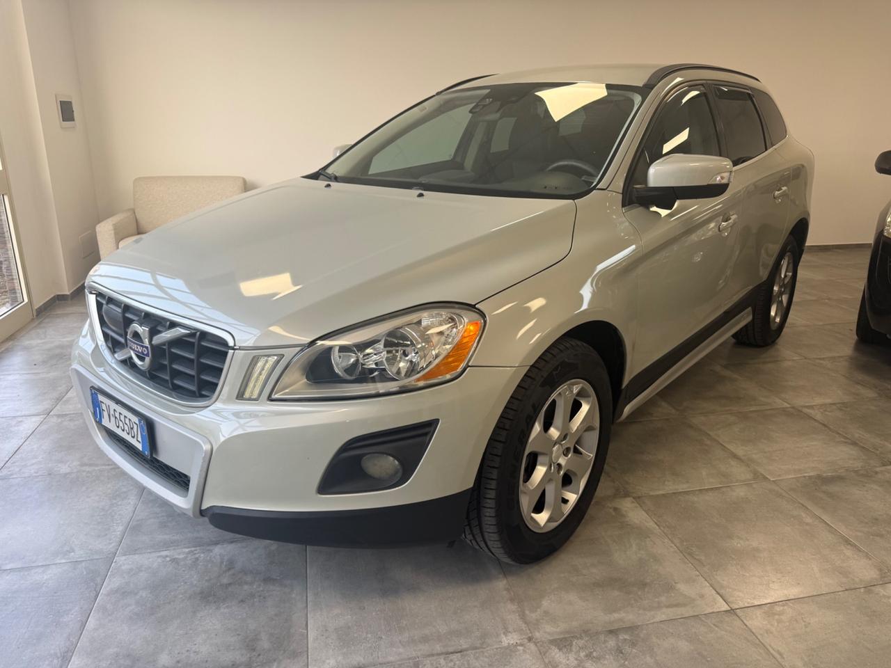 Volvo XC 60 XC60 D5 AWD Momentum