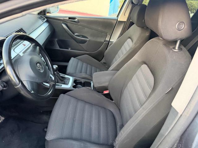 VOLKSWAGEN Passat 2.0 TDI DPF Var. Highline senza lavoro da fare