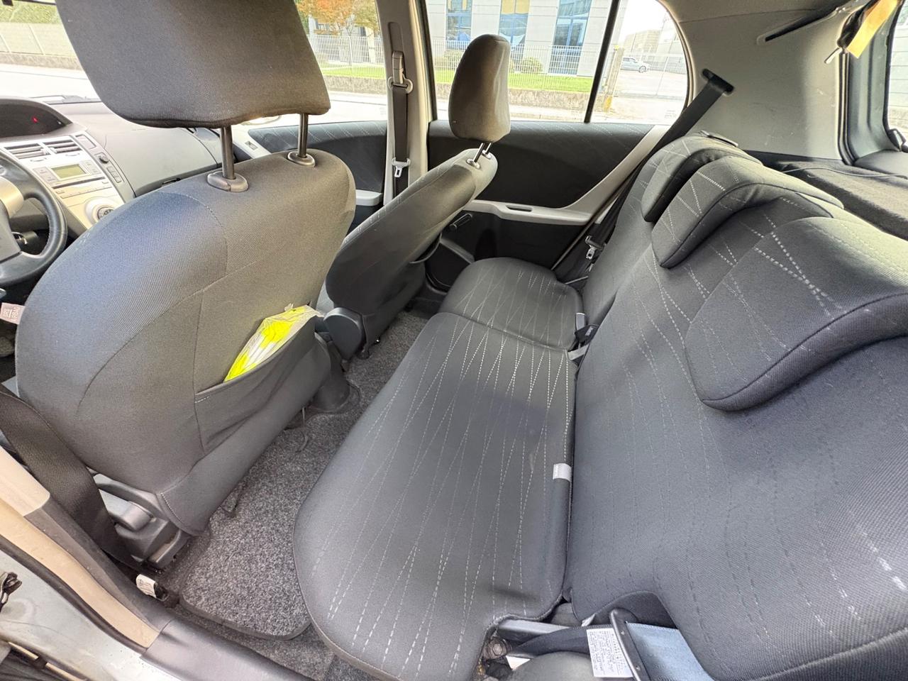 Toyota Yaris 1.3 5 porte Sol