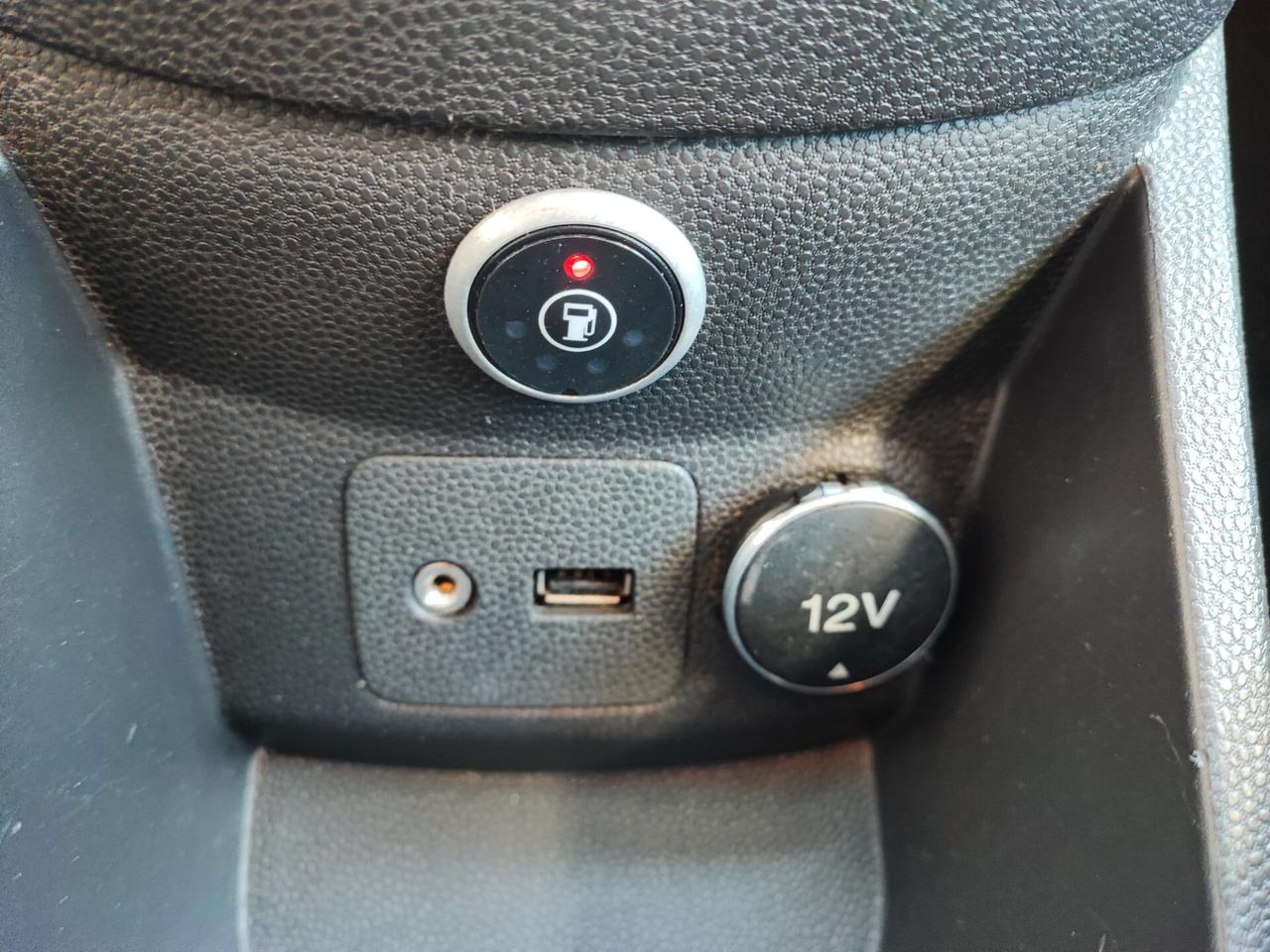 Ford Fiesta 1.4 5p. Bz.- GPL Titanium